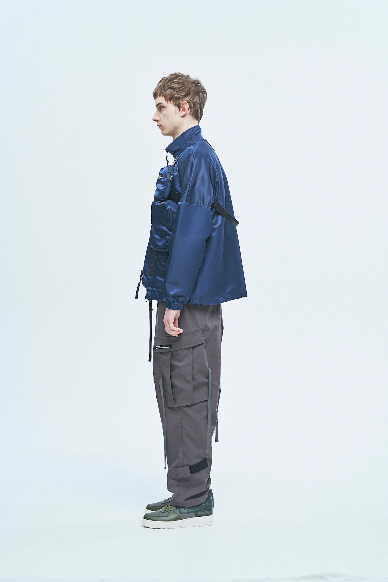 Poliquant - THE MULTIPLE POCKETS + PACKABLE NYLON JACKET (NAVY)